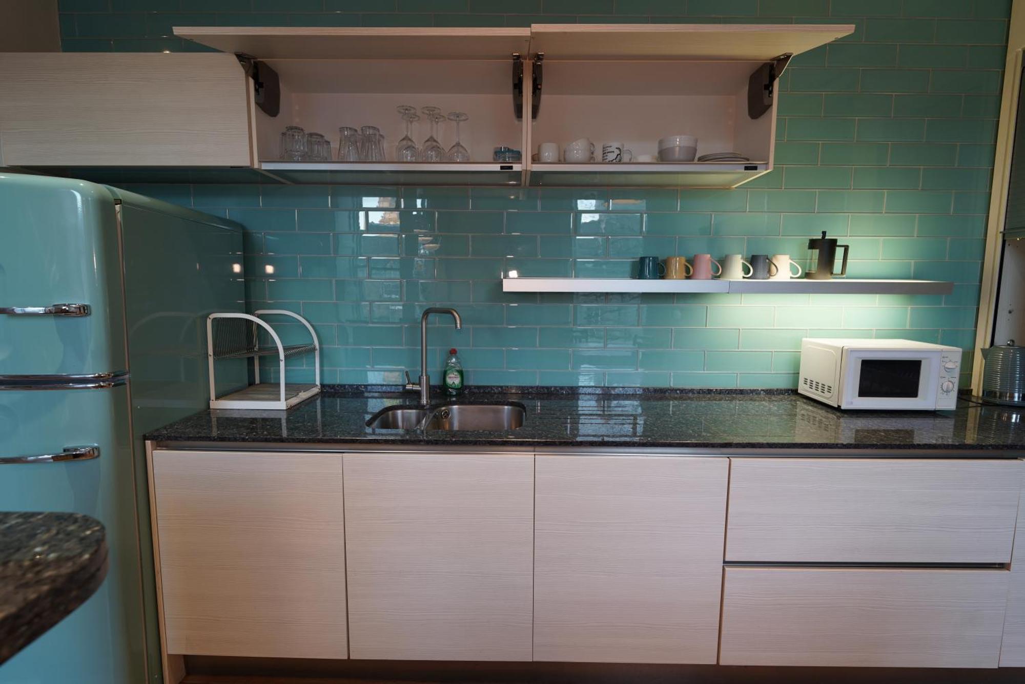 Spacious 2 Bed Apt Next To Royal Mile & Waverley Единбург Екстериор снимка