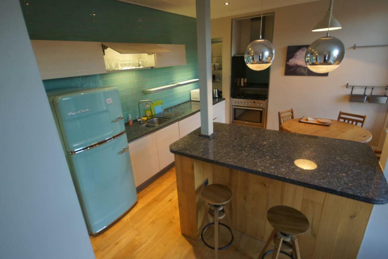 Spacious 2 Bed Apt Next To Royal Mile & Waverley Единбург Екстериор снимка