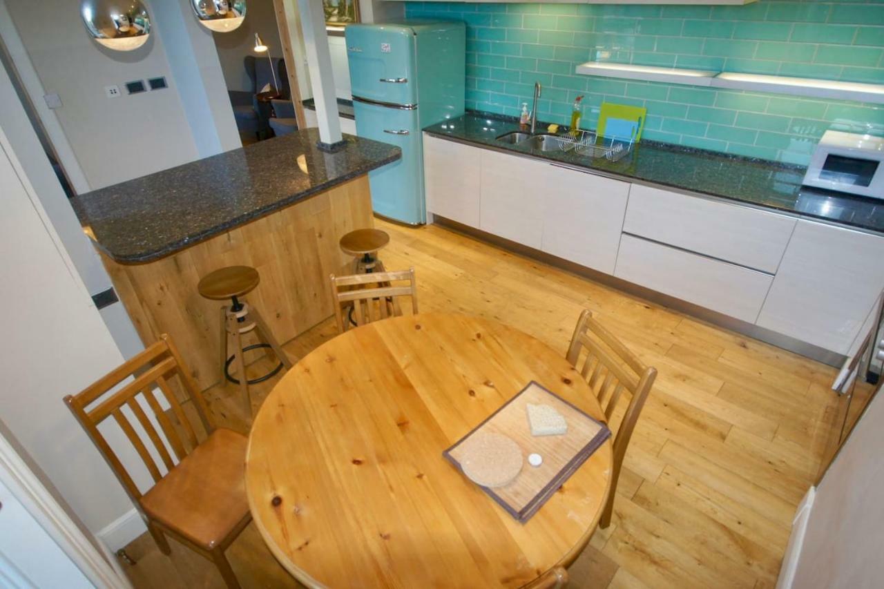 Spacious 2 Bed Apt Next To Royal Mile & Waverley Единбург Екстериор снимка